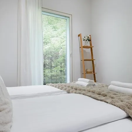 Christmas Villa, Private Sauna By Lapland Host * Rovaniemi